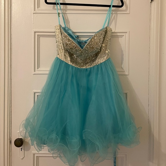 Short Blue Jewelled Prom Dress - Picture 4 of 7
